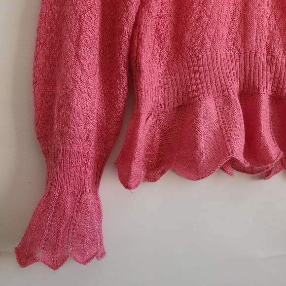 Scalloped Knit Sweater - Picture 6 of 10